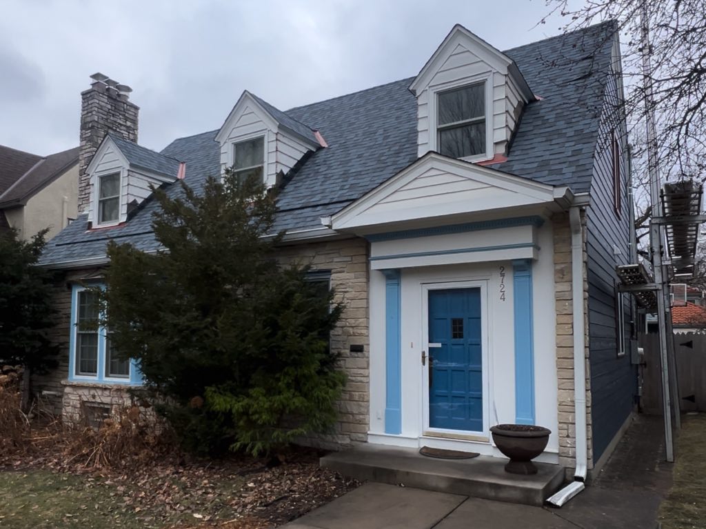 house roof installation company