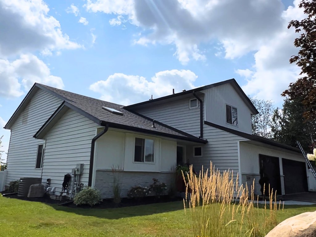 house roofing company