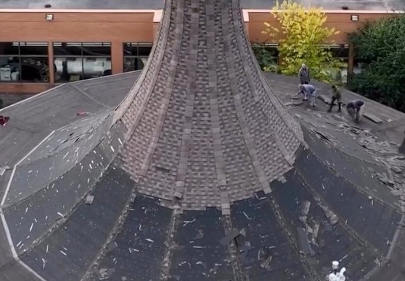 roof with rotten wood